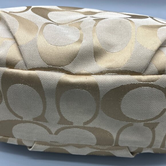 COACH SIGNATURE CANVAS DUFFLE SHOULDER LIGHT KHAKI HANDBAG F15067 PRE-OWNED - Picture 8 of 9